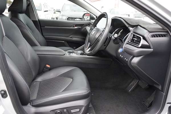 2024 Toyota Camry SX AXVH70R