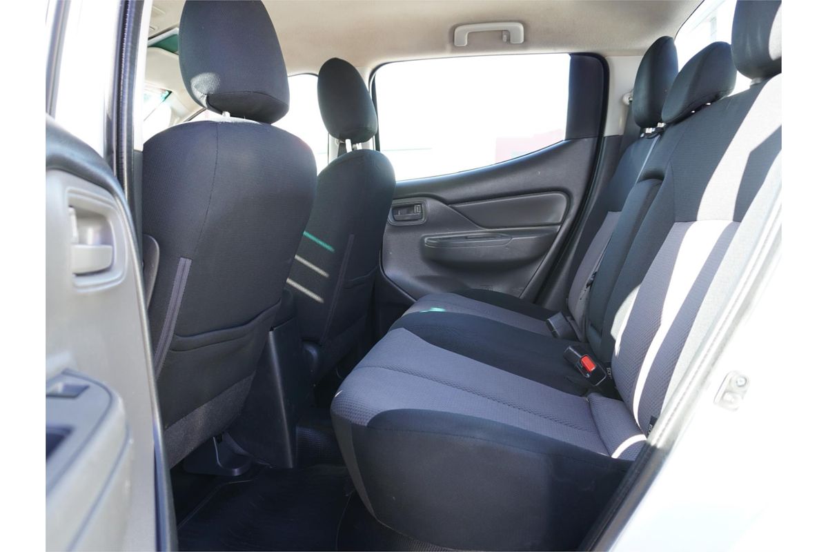 2017 Mitsubishi Triton GLX MQ 4X4