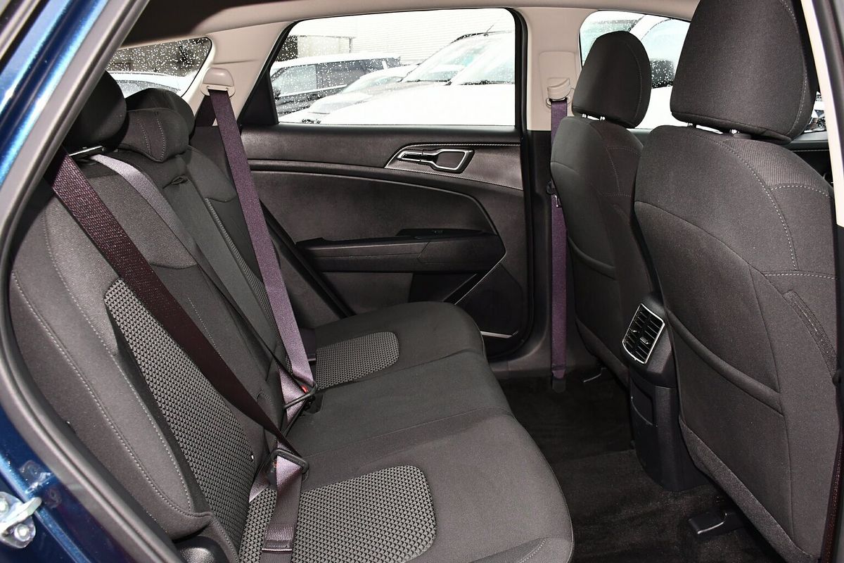 2024 Kia Sportage S NQ5