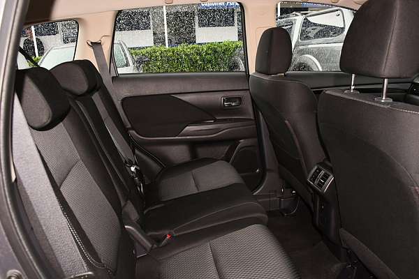 2019 Mitsubishi Outlander ES ZL