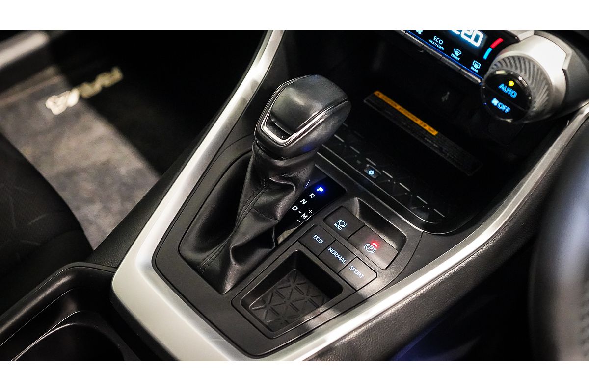 2020 Toyota RAV4 GXL MXAA52R