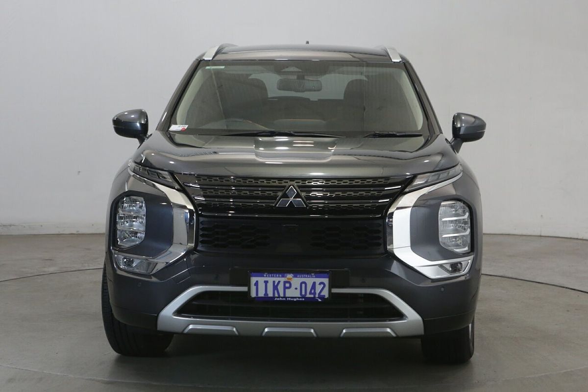 2024 Mitsubishi Outlander LS ZM