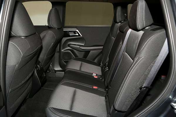 2024 Mitsubishi Outlander LS ZM