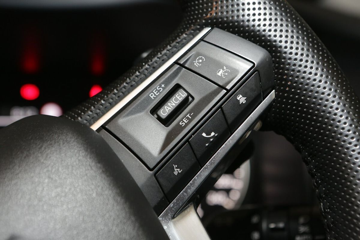 2024 Mitsubishi Outlander LS ZM