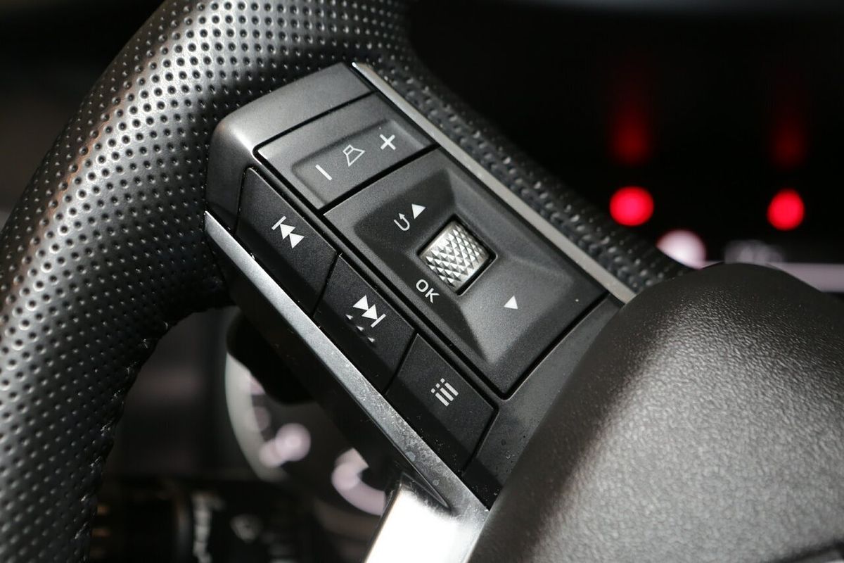 2024 Mitsubishi Outlander LS ZM