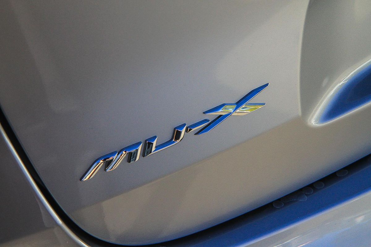 2025 Isuzu MU-X LS-M
