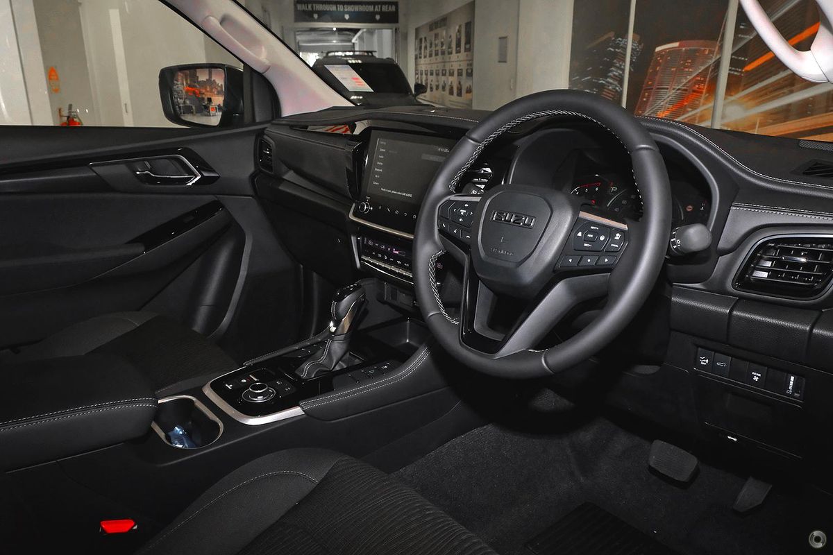 2025 Isuzu MU-X LS-U