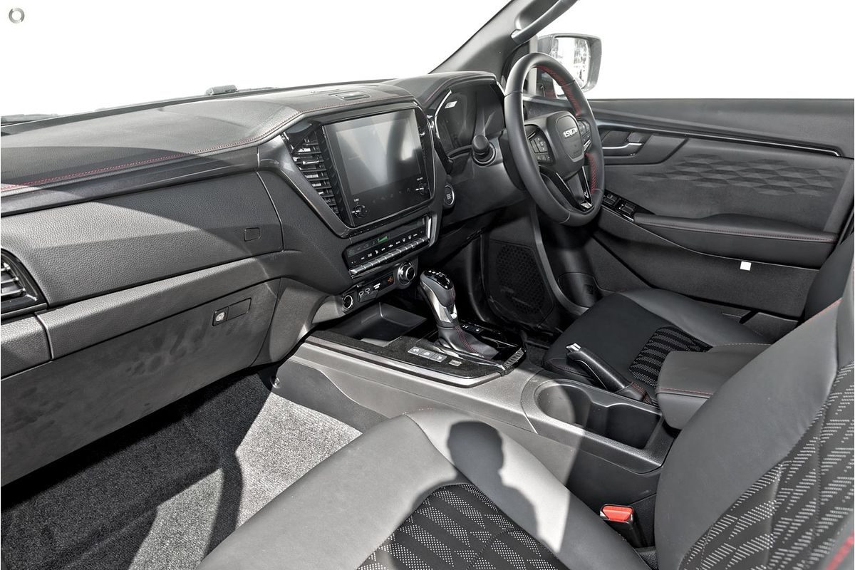 2025 Isuzu D-MAX X-TERRAIN 4X4