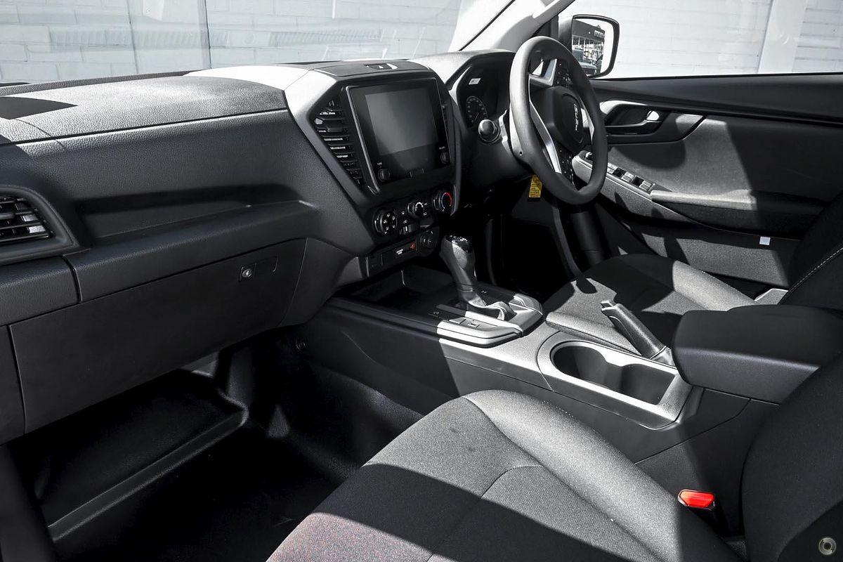 2025 Isuzu D-MAX SX 4X4