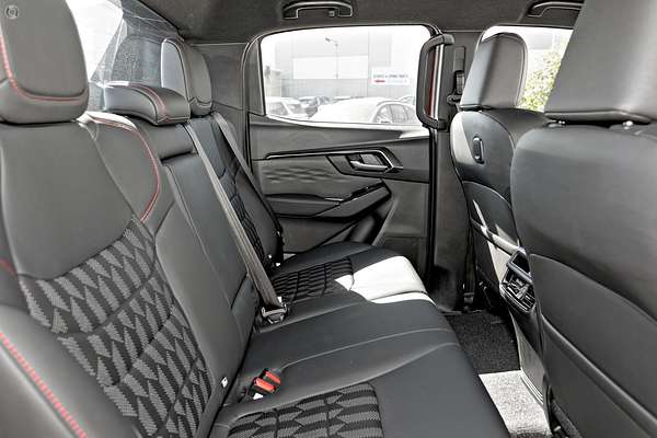 2025 Isuzu D-MAX X-TERRAIN 4X4