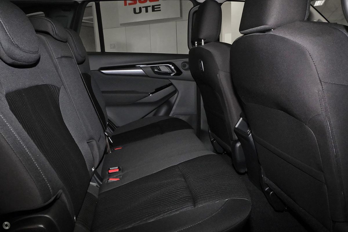2025 Isuzu MU-X LS-U