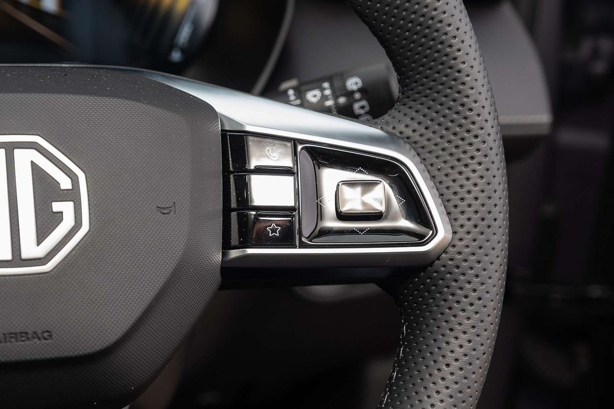2025 MG ZS Essence Turbo ZS32
