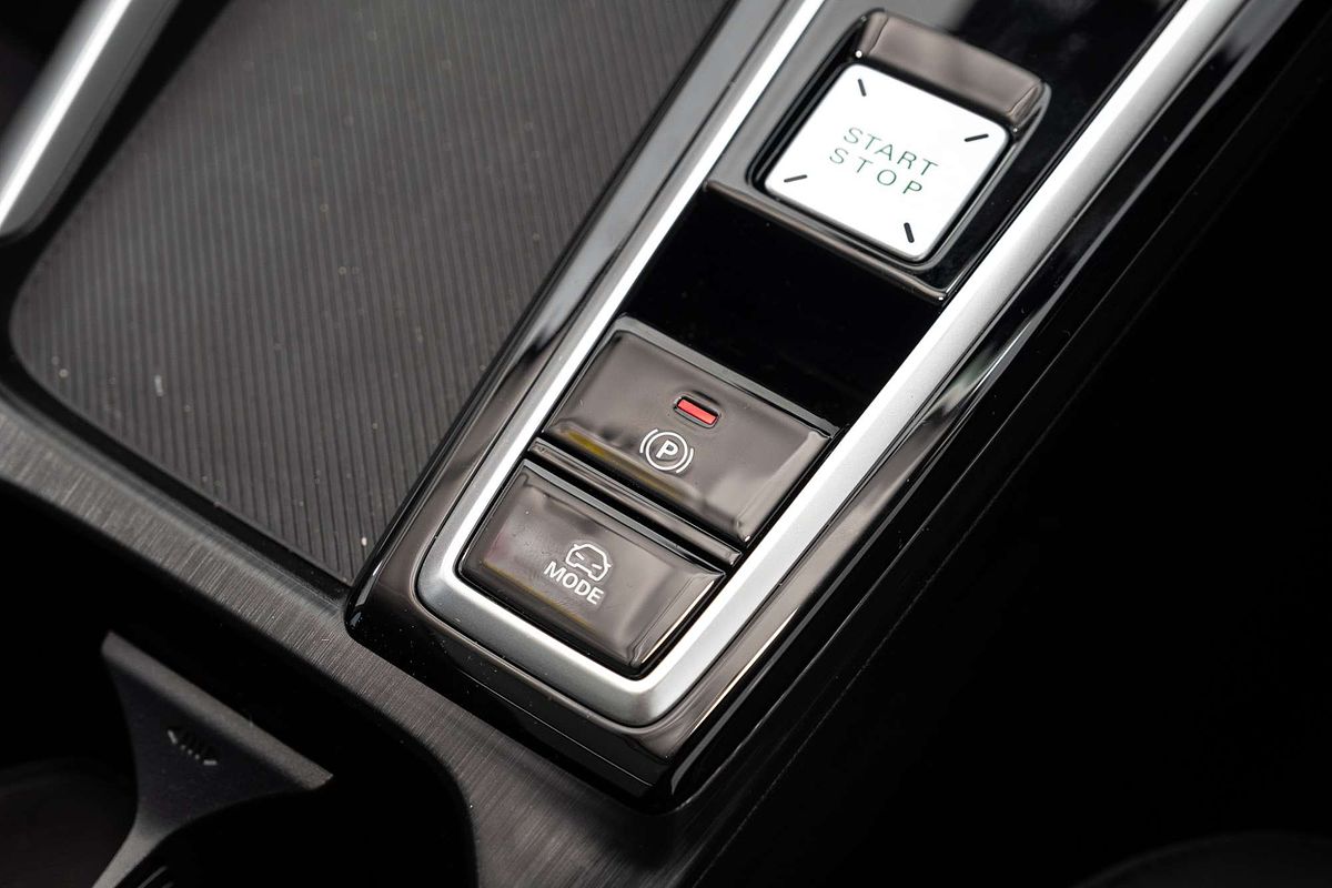 2025 MG ZS Essence Turbo ZS32