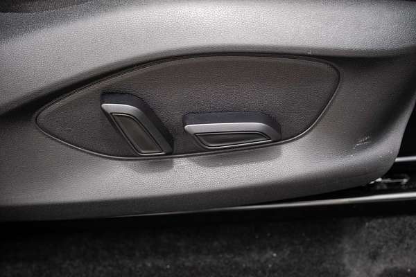 2025 MG ZS Essence ZS32