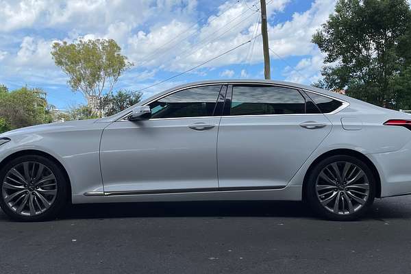 2015 Hyundai Genesis Ultimate Pack DH