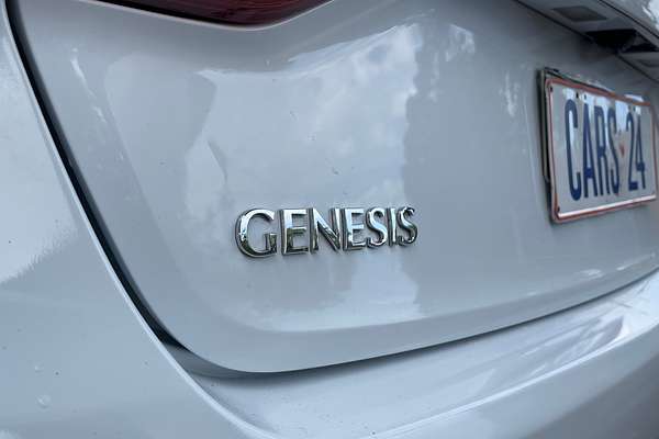 2015 Hyundai Genesis Ultimate Pack DH