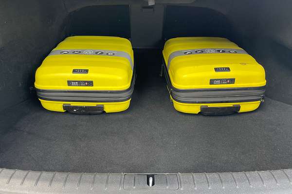 2015 Hyundai Genesis Ultimate Pack DH