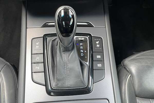 2015 Hyundai Genesis Ultimate Pack DH