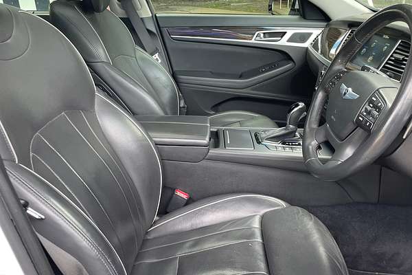2015 Hyundai Genesis Ultimate Pack DH