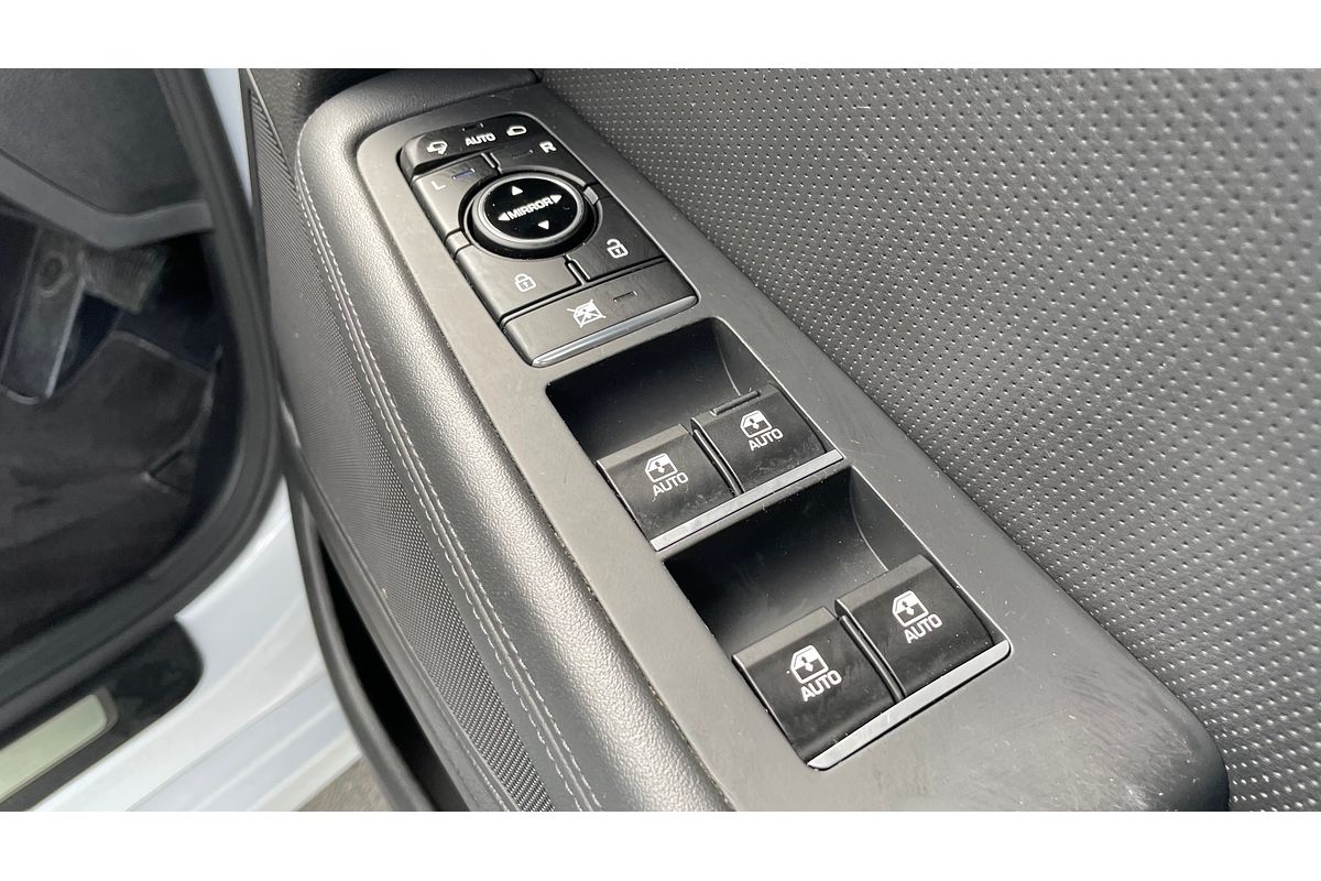 2015 Hyundai Genesis Ultimate Pack DH