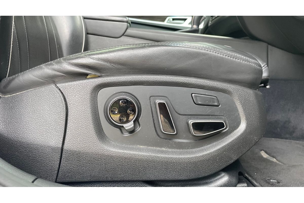 2015 Hyundai Genesis Ultimate Pack DH