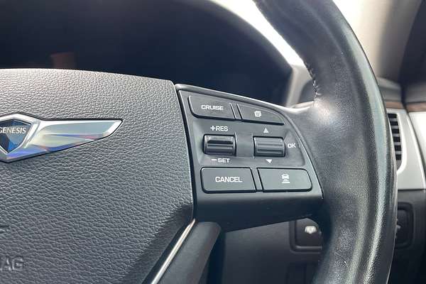 2015 Hyundai Genesis Ultimate Pack DH