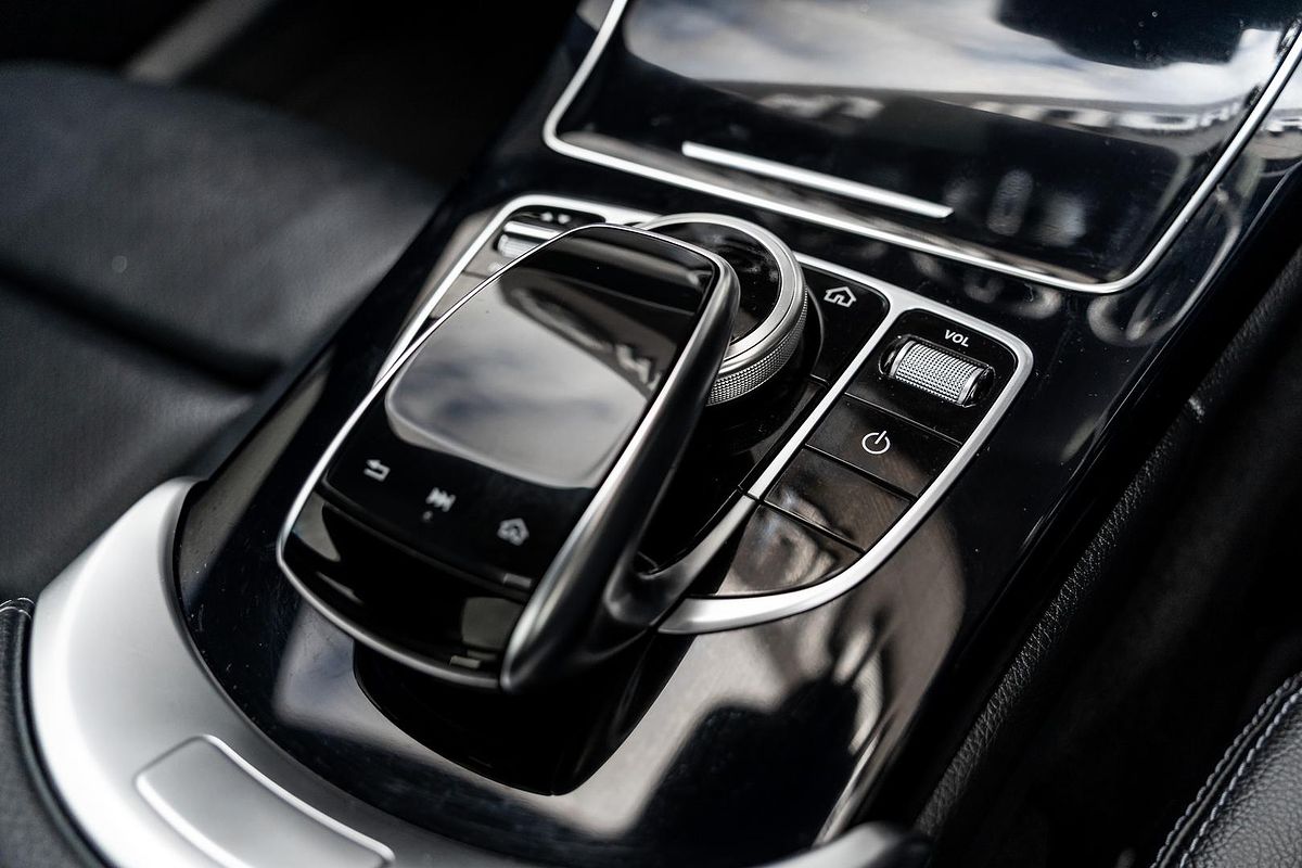 2019 Mercedes-Benz C-Class C200 W205
