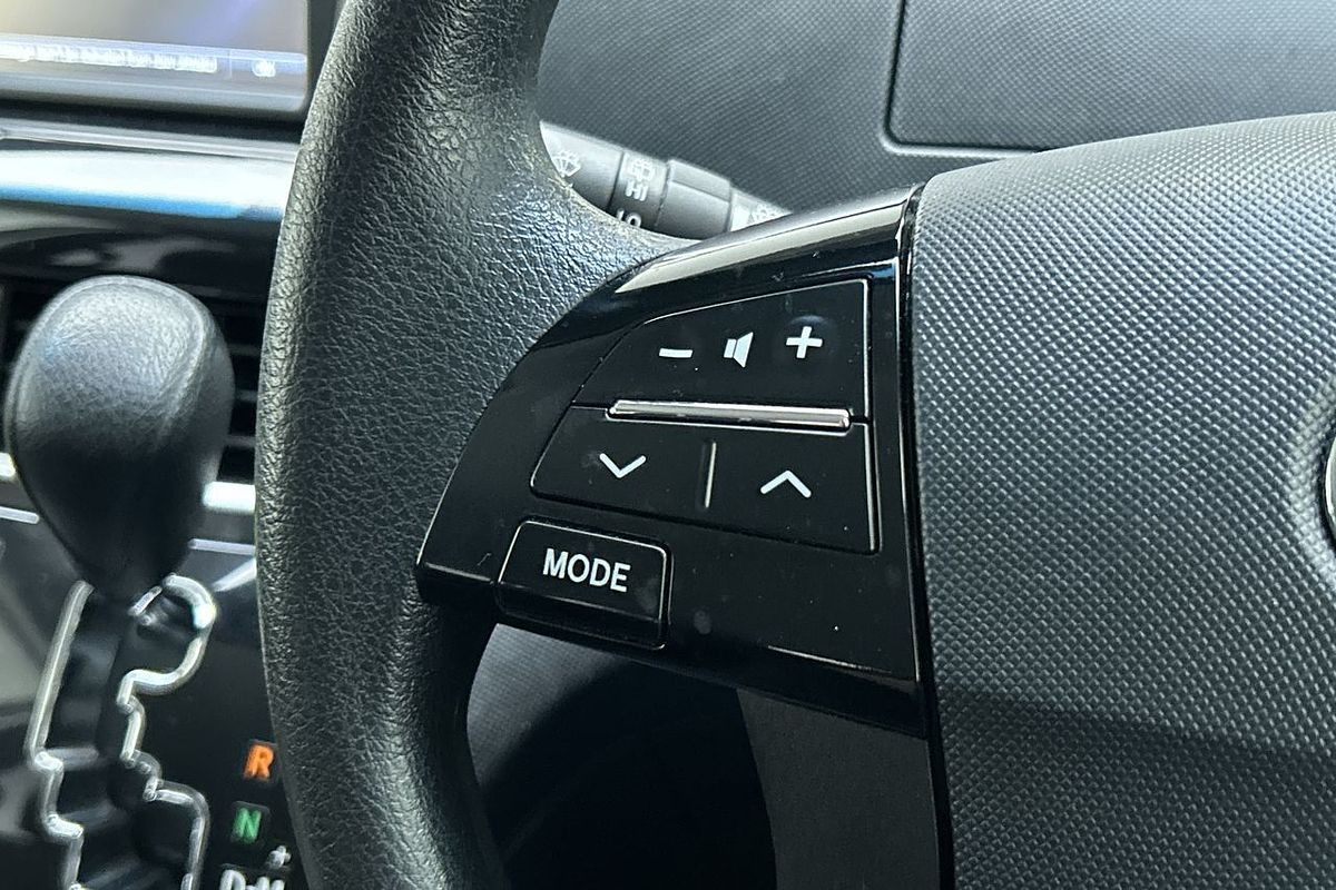 2013 Toyota Tarago GLX ACR50R