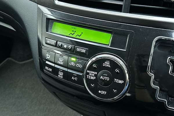 2013 Toyota Tarago GLX ACR50R