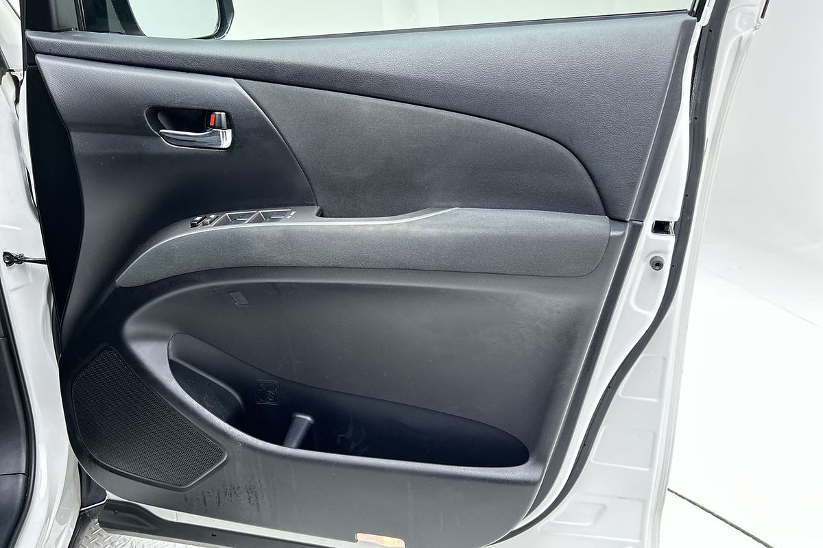 2013 Toyota Tarago GLX ACR50R