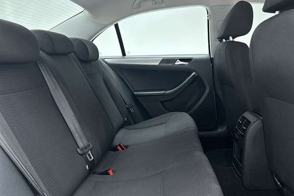 2015 Volkswagen Jetta 118TSI Trendline 1B