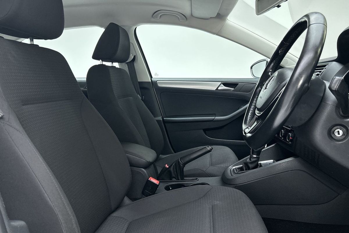 2015 Volkswagen Jetta 118TSI Trendline 1B