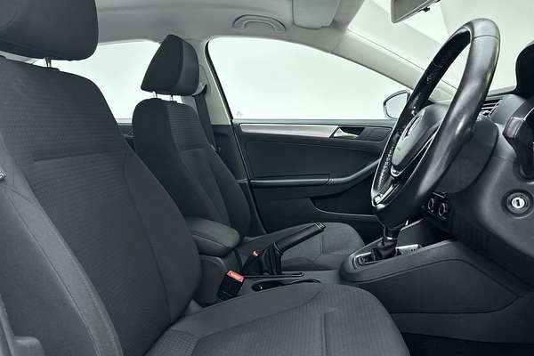 2015 Volkswagen Jetta 118TSI Trendline 1B