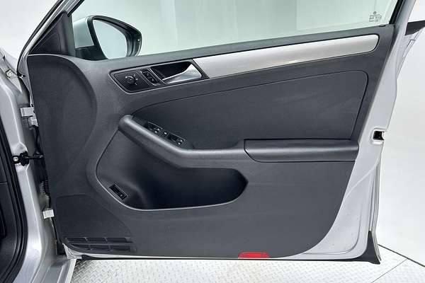 2015 Volkswagen Jetta 118TSI Trendline 1B
