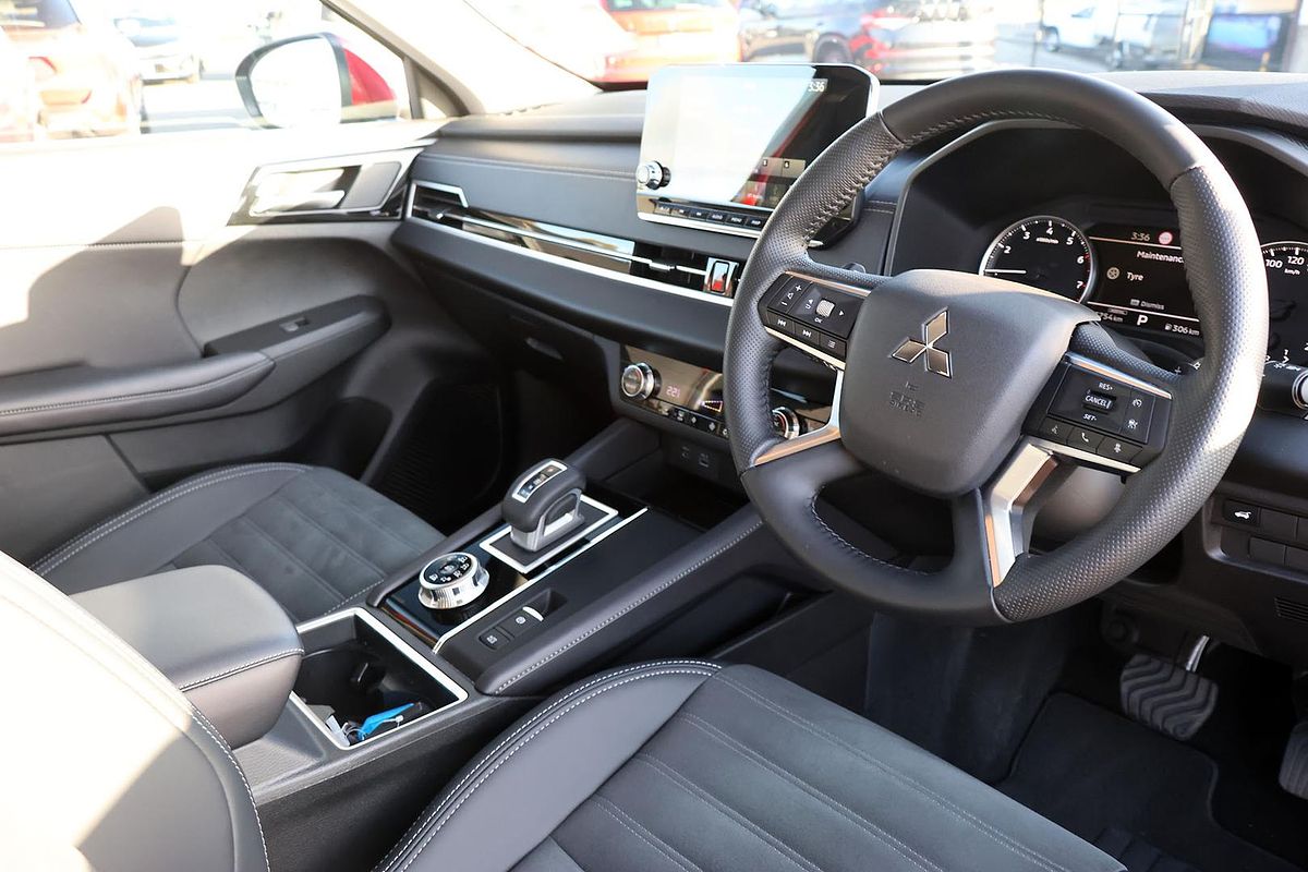 2024 Mitsubishi Outlander Aspire ZM