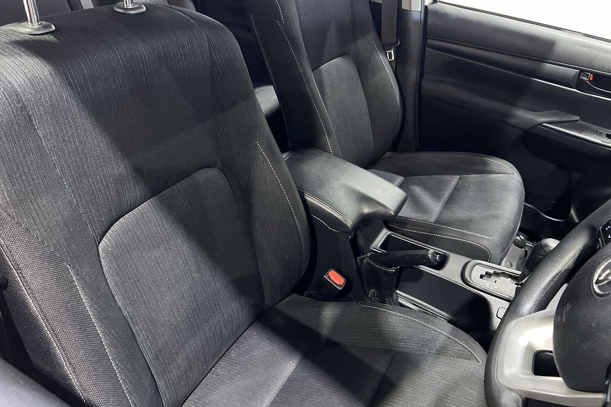 2021 Toyota Hilux SR GUN126R 4X4