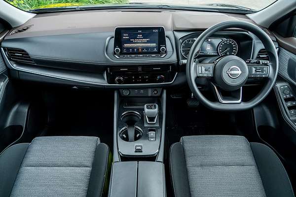 2024 Nissan X-TRAIL ST T33