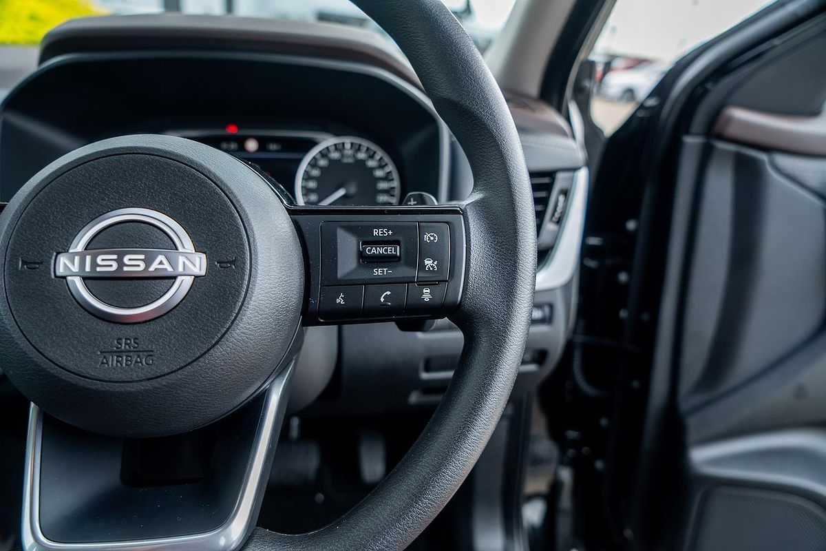 2024 Nissan X-TRAIL ST T33