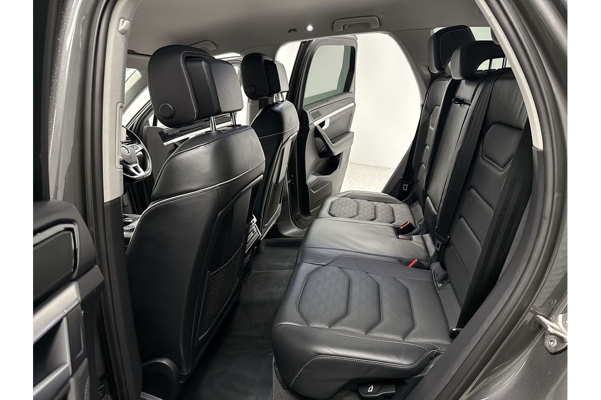 2019 Volkswagen Touareg 190TDI Launch Edition