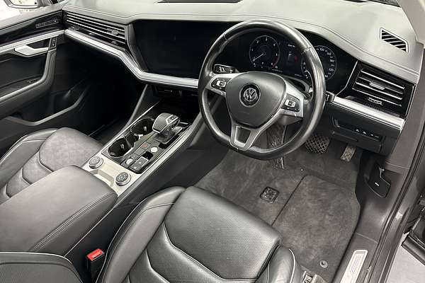 2019 Volkswagen Touareg 190TDI Launch Edition