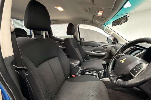 2015 Mitsubishi Triton GLS MQ 4X4