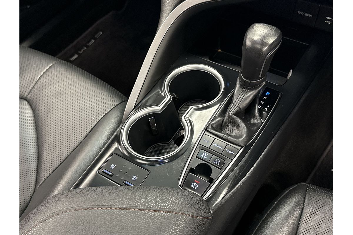 2020 Toyota Camry SL AXVH70R