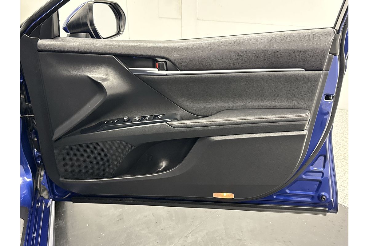 2020 Toyota Camry SL AXVH70R