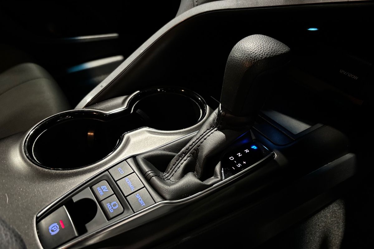 2021 Toyota Camry Ascent AXVH70R