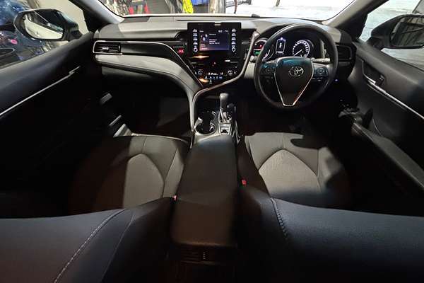2021 Toyota Camry Ascent AXVH70R