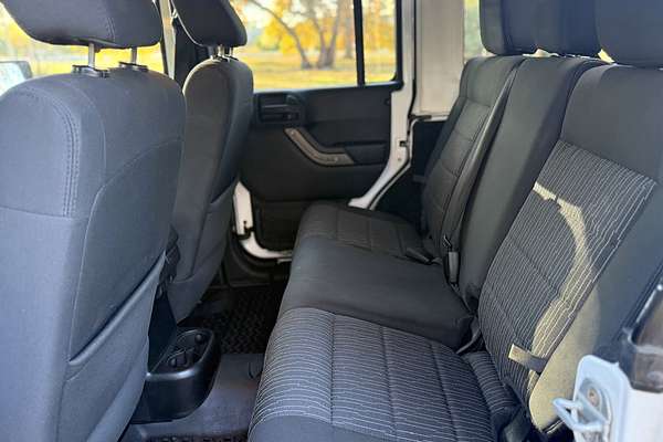 2012 Jeep Wrangler Unlimited Sport JK
