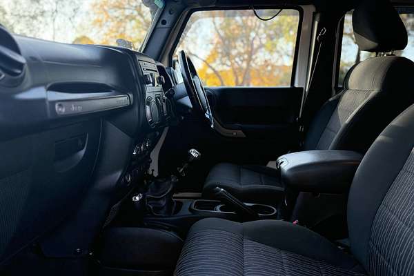 2012 Jeep Wrangler Unlimited Sport JK