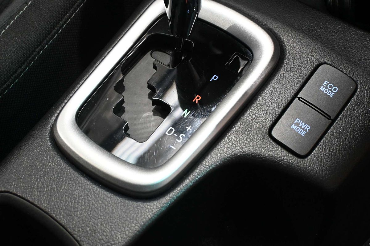 2020 Toyota Hilux SR5 GUN126R 4X4