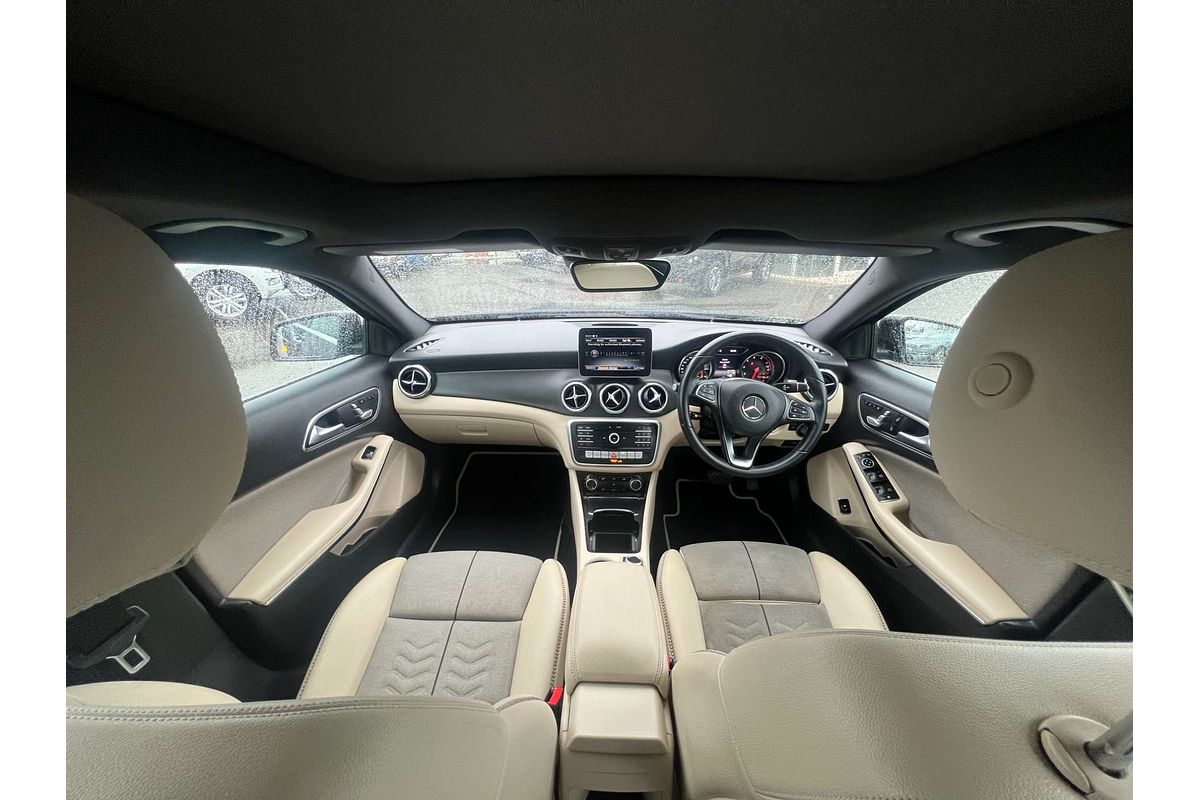 2019 Mercedes-Benz GLA-Class GLA180 X156