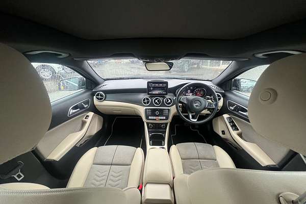 2019 Mercedes-Benz GLA-Class GLA180 X156